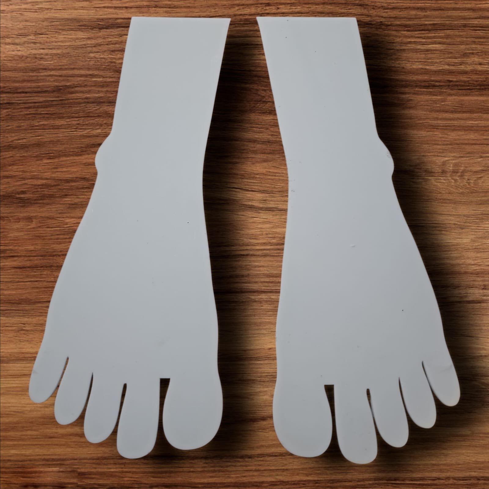 WhatsApp Image 2026-01-24 at 2.04.08 PM Acrylic leg - Image 1